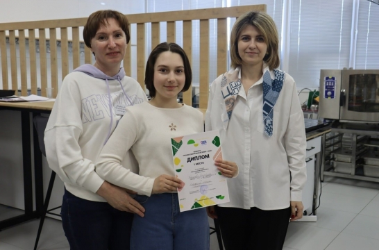 200 челябинских школьников и их родители стали участниками конкурса «Профессиональная семья – 2024»