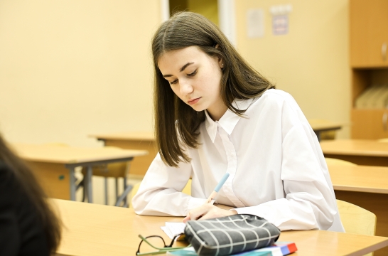 Школьников и студентов приглашают принять участие во Всероссийском налоговом диктанте