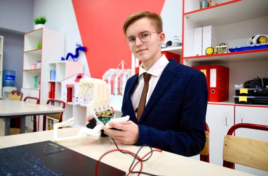 Подмосковный школьник создал тренажер для восстановления подвижности кисти