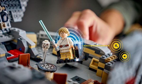 Lego анонсировала линейку интерактивных конструкторов по мотивам «Звездных войн»