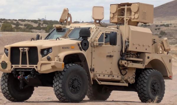 Малый транспорт армии США начинает получать противодроновые лазеры