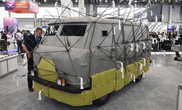 УАЗ &laquo;Буханку&raquo; оснастили композитной броней, затвердевающей под солнцем