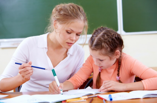 Более двух тысяч педагогов ЛНР прошли аттестацию в 2023 году