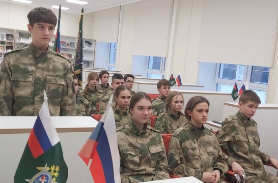 Луганские кадеты приняли участие в видеоконференции, посвященной участникам СВО