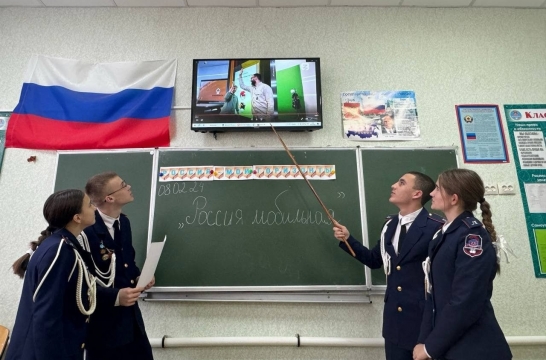 Луганские школьники узнали о профессиях и достижениях в транспортной отрасли