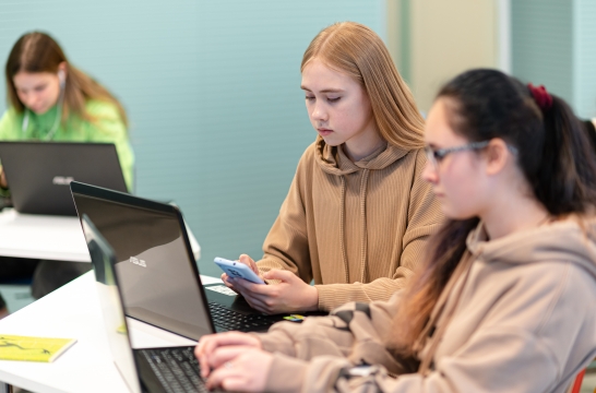 Онлайн-школа &laquo;Сириус.Курсы&raquo; продолжает набор слушателей