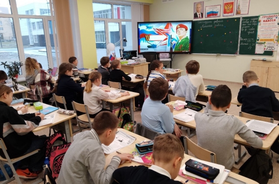 Педагоги лицея &laquo;Престиж&raquo; Донецкой Народной Республики <span id=