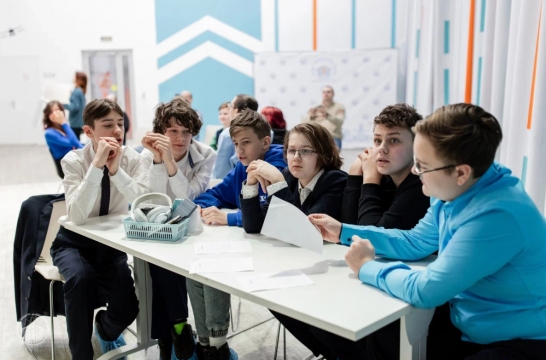 Санкт-петербургские школьники познакомились с IT-специальностями в Академии цифровых технологий