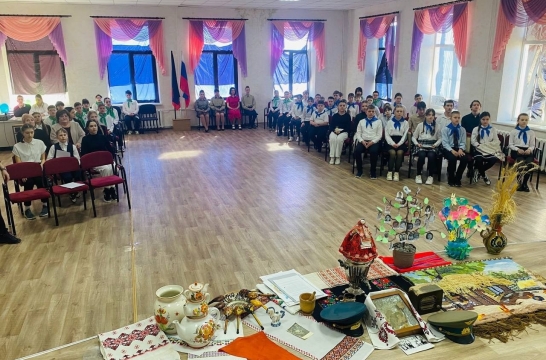 Школьники ДНР и Нижегородской области рассказали о своих семейных традициях