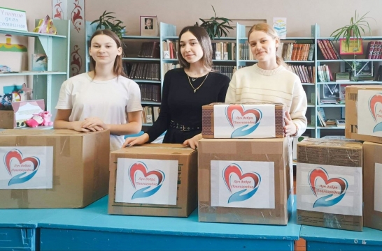 Школы, колледжи и учреждения допобразования Омской области поддерживают бойцов СВО