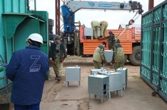 Студенты Керченского колледжа передали в зону СВО 30 печей-буржуек