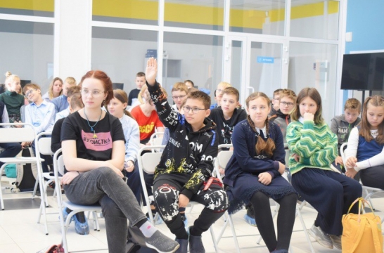 В Амурской области сотрудники полиции рассказали школьникам о безопасности при использовании мессенджеров