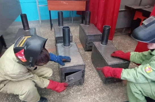 В Белгородской области студенты изготовили мобильные печи для бойцов в зоне СВО