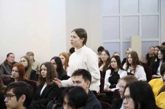 В Чувашии прошла встреча студентов колледжей с педагогом &ndash; участником СВО