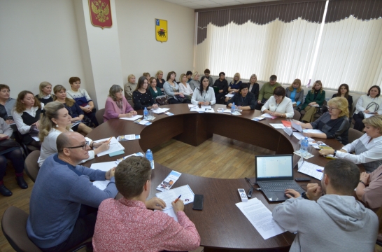В Энгельсе обсудили вопросы противодействия экстремизму в молодежной среде