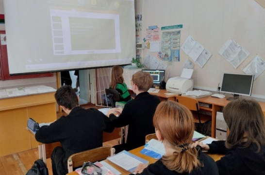 В иркутском «IT-кубе» завершился цикл онлайн-занятий по основам кибербезопасности со школьниками из ЛНР