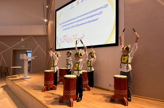 В Якутии издан первый учебно-методический комплекс по музыке на родном языке