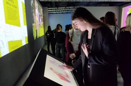 В Луганске открылась иммерсивная экспозиция &laquo;Просвещение. Большие перемены&raquo;