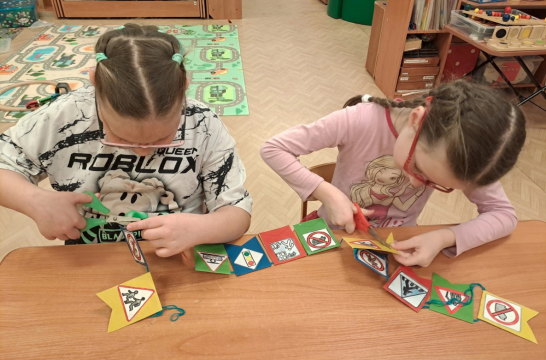 В Санкт-Петербурге проходит региональная акция &laquo;Безопасные каникулы, или Новый год по &laquo;Правилам&raquo;